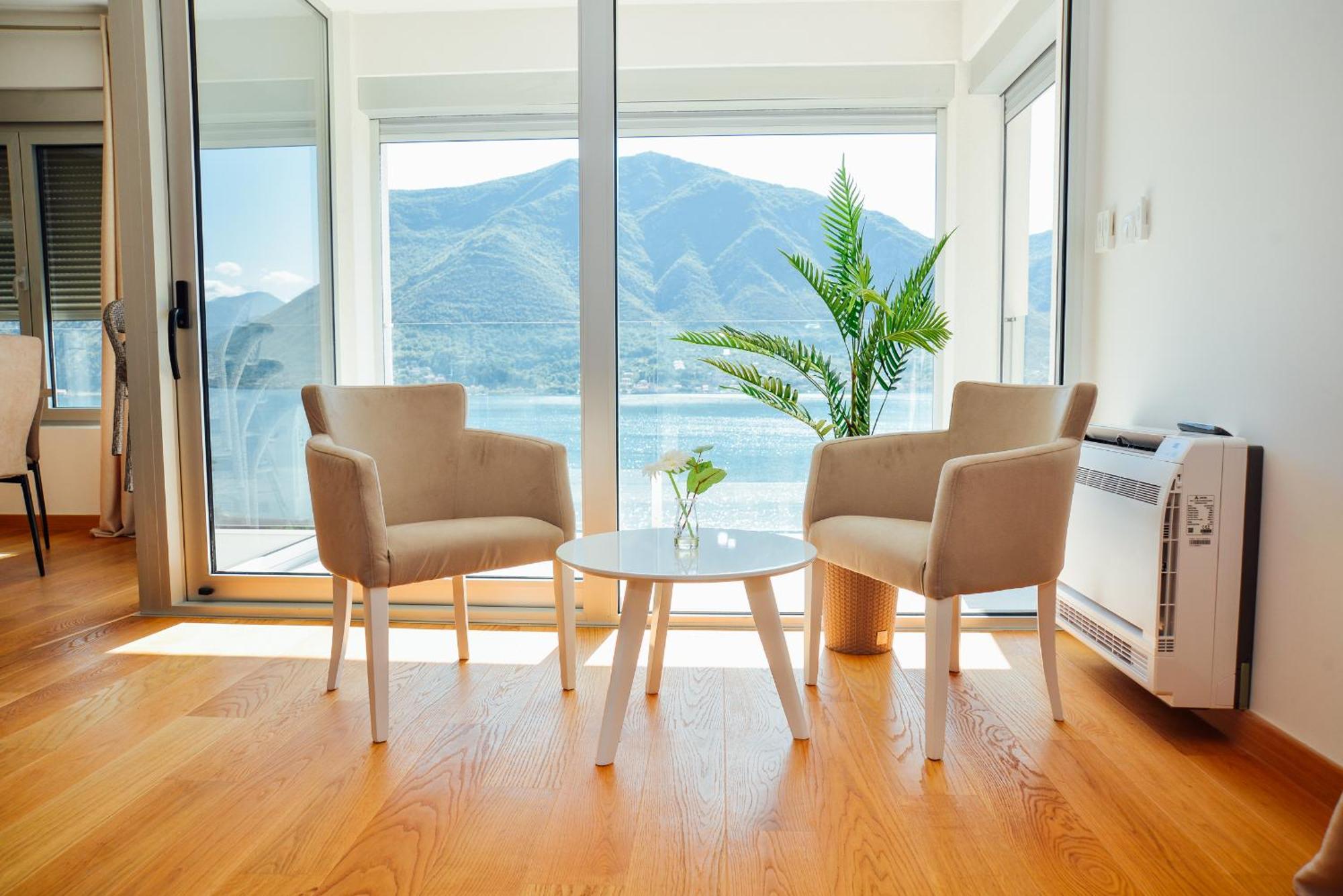 Sea View Apartment For 4 Kotor Exterior foto