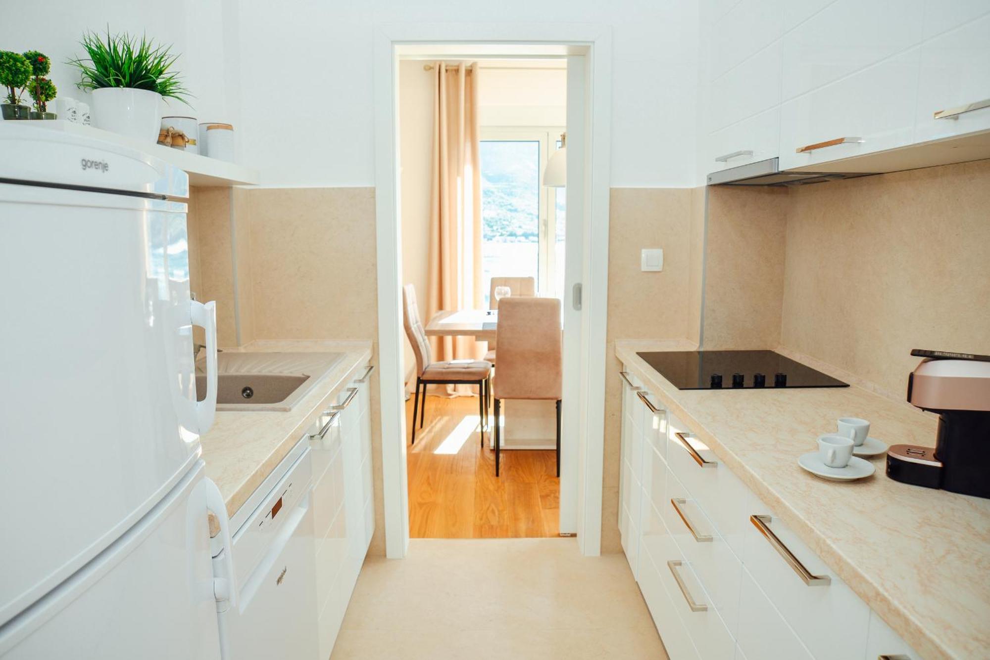 Sea View Apartment For 4 Kotor Exterior foto